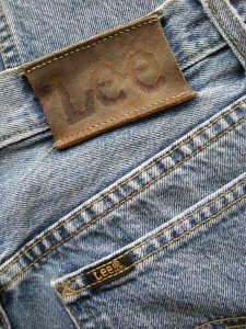 675px-Lee_jeans